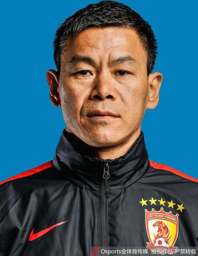 中国电影工业事业离不开资本的加持,活动现场正式发布了OHO电工业特区自己的影视金融品牌:洋火资本及OHO星火基金